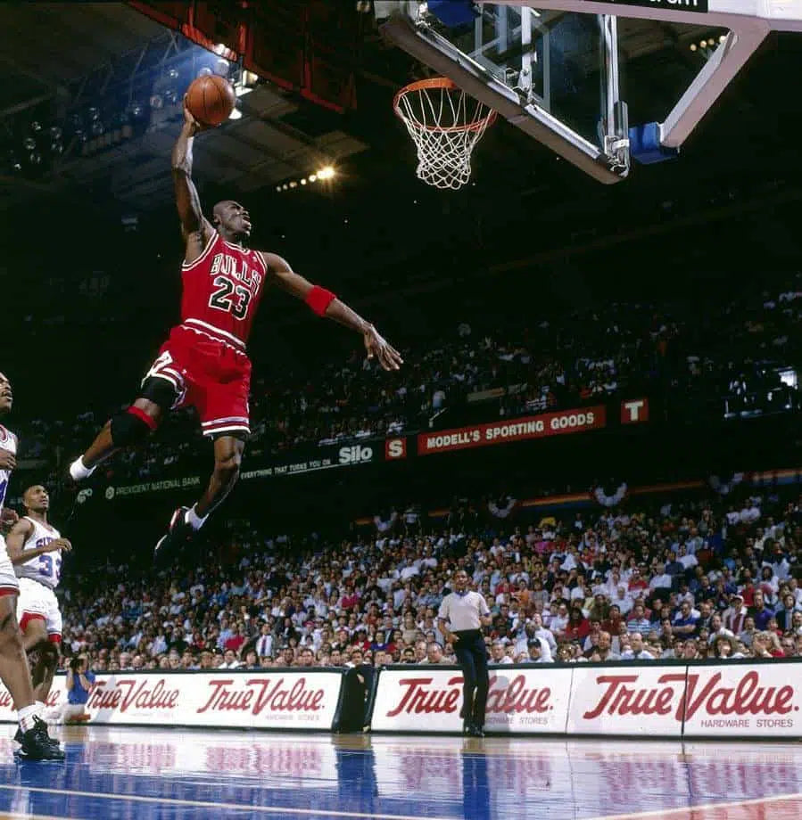 Michael Jordan: A Story of Perseverance and Triumph